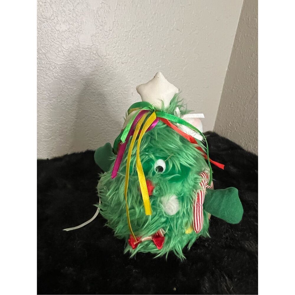 Plush Furry Shaking Christmas Tree Says Ho‎ Ho Ho Merry Christmas